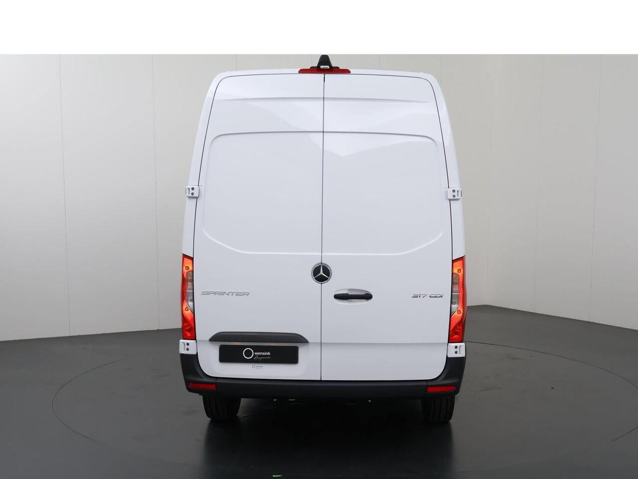 Mercedes-Benz SPRINTER 317 CDI L2 H2 Pro | 3500 KG Trekgewicht | 10.25" MBUX Systeem | Smartphone integratie pakket | Schuifdeur links |