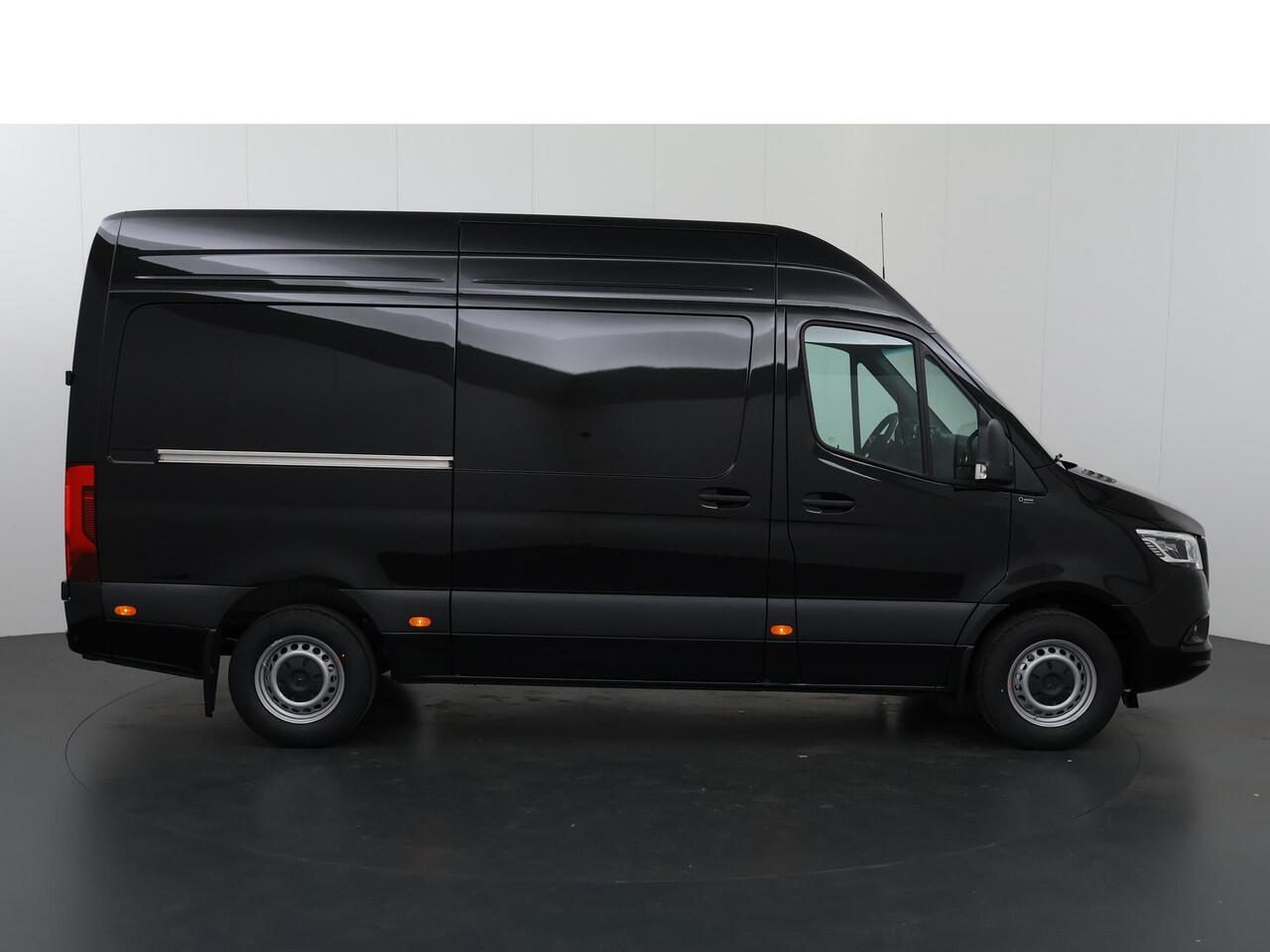 Mercedes-Benz SPRINTER 319 CDI L2 H2 RWD Select | Achteruitrijcamera | Airco | Cruise Control | Apple Carplay | LED Koplampen | Distronic Adaptieve Cruise Control | Navigatie