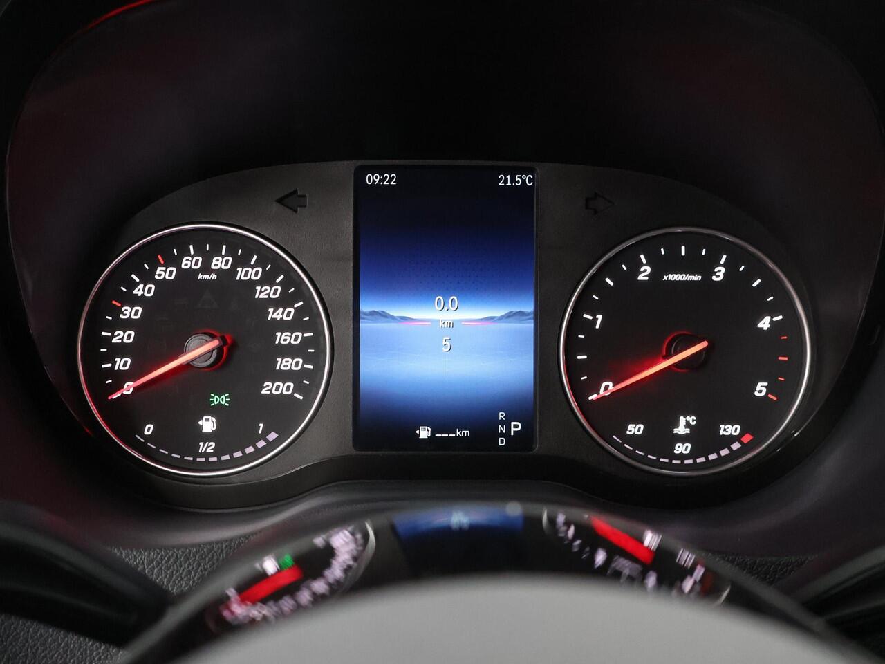 Mercedes-Benz SPRINTER 315 L2 H2 RWD PRO | 3500 kg Trekgewicht | Smartphone integratie pakket | Climate Control | Achteruitrijcamera | Airco | Cruise Control | Apple Carplay |