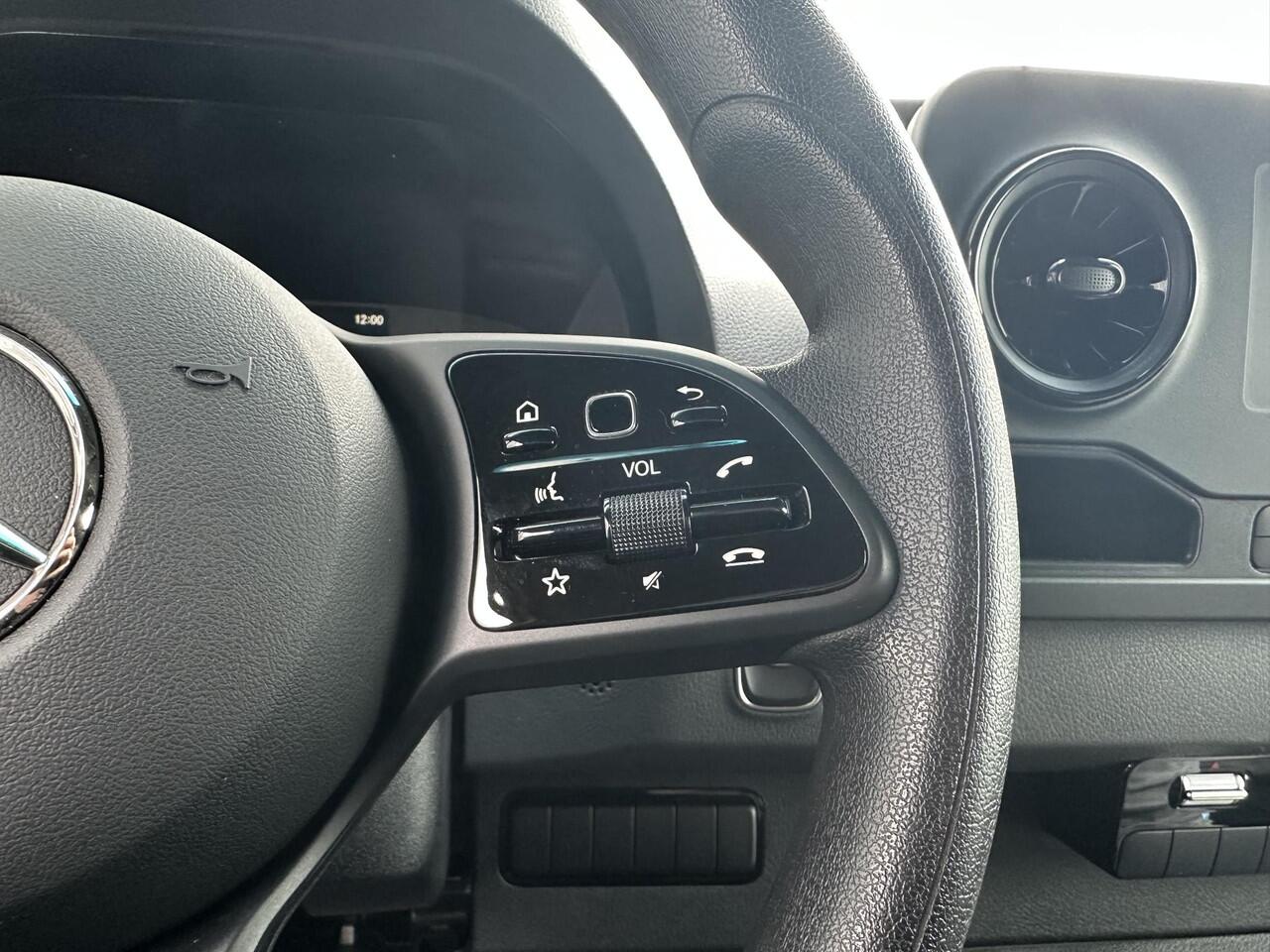 Mercedes-Benz SPRINTER 519 CDI Koeling-Vriezen Dag en Nacht Vleesvervoer Hangwerk Bakwagen