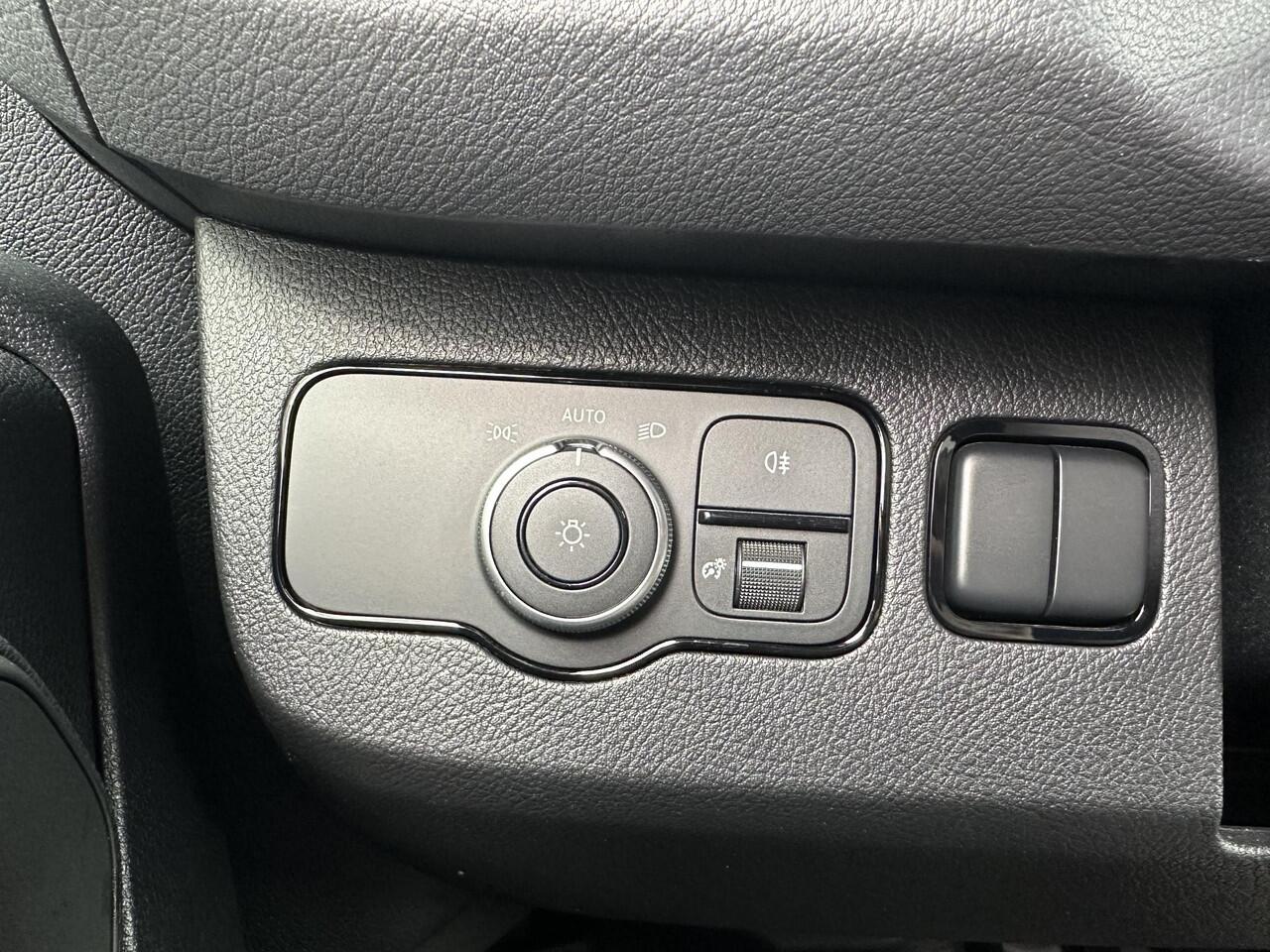 Mercedes-Benz SPRINTER 519 CDI Koeling-Vriezen Dag en Nacht Vleesvervoer Hangwerk Bakwagen