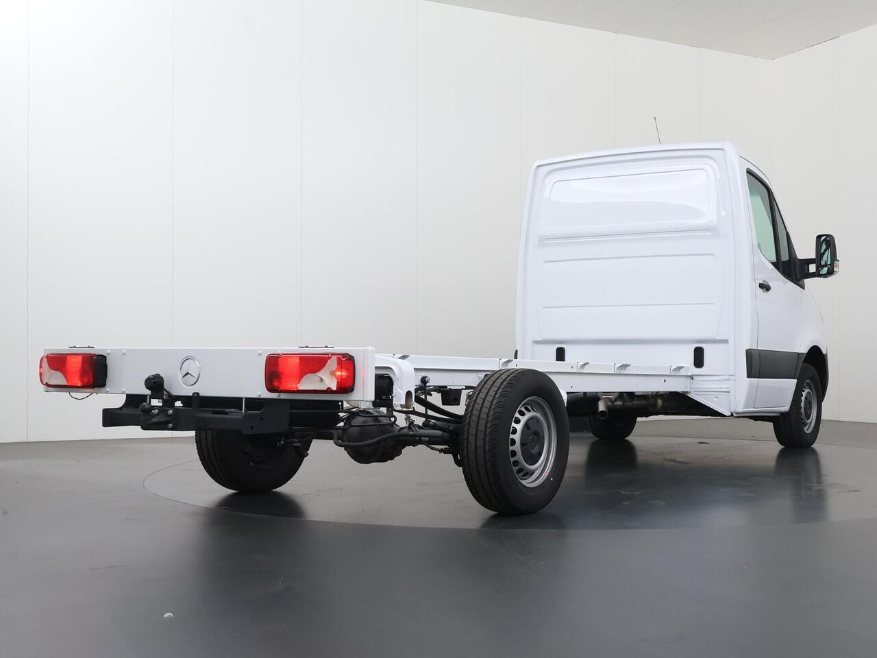 Mercedes-Benz SPRINTER 317 CDI L3 Chassis RWD Pro | 2024 Registratie | 3500 KG Trekhaak | 10.25 "MBUX Navigatiesysteem |
