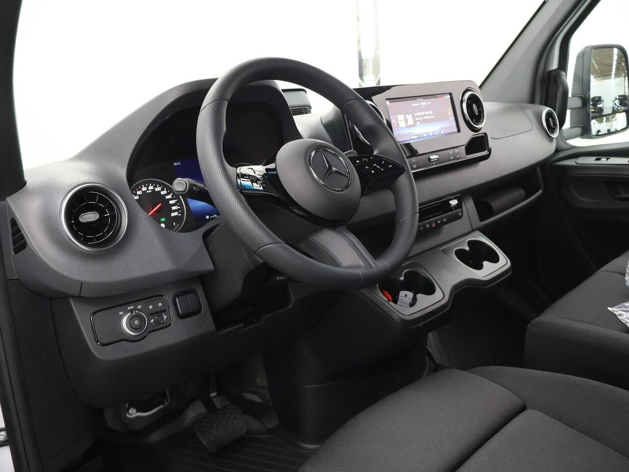 Mercedes-Benz SPRINTER 317 CDI L3 Chassis RWD Pro | 2024 Registratie | 3500 KG Trekhaak | 10.25 "MBUX Navigatiesysteem |