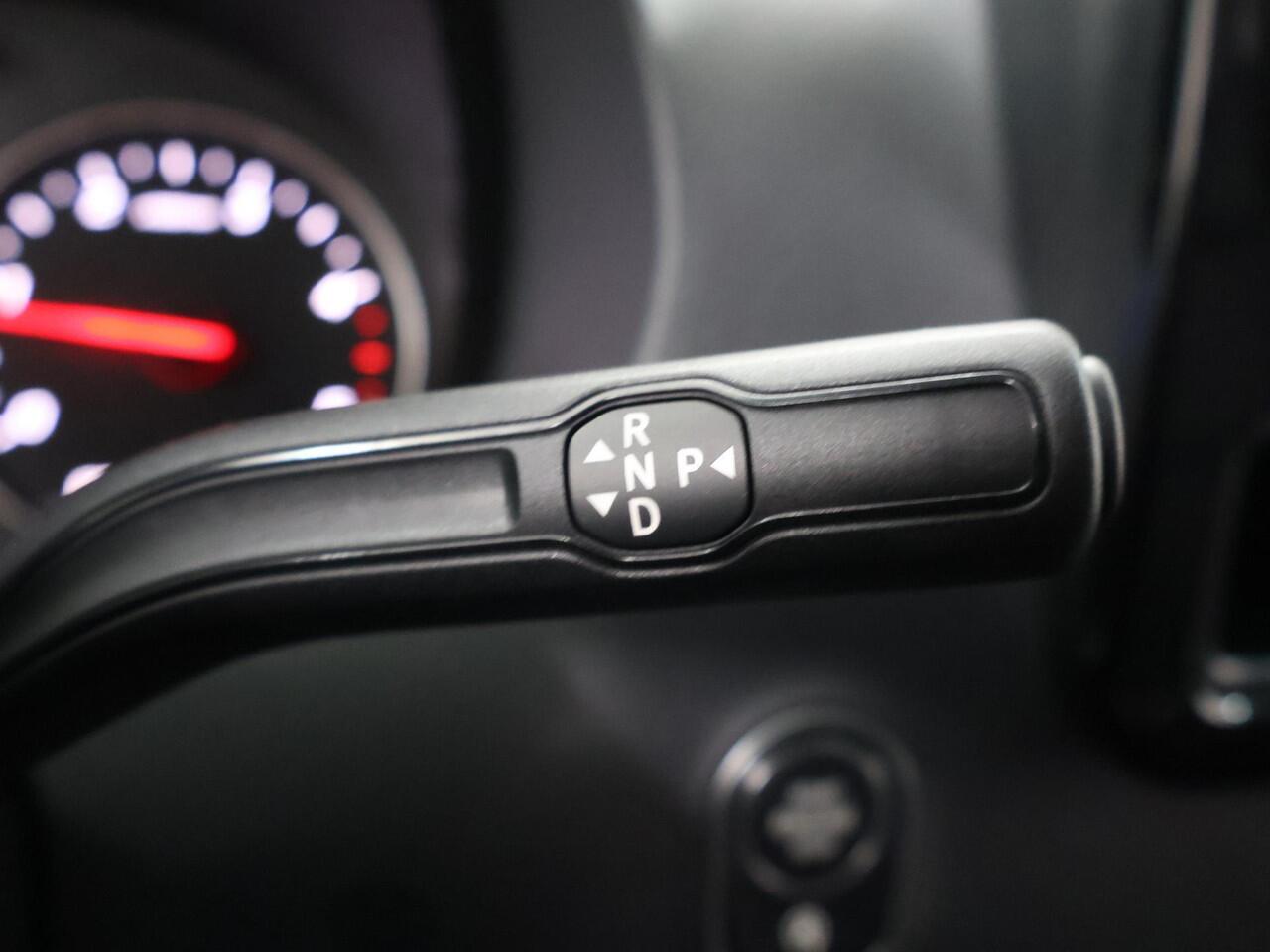 Mercedes-Benz SPRINTER 315 L2H2 RWD PRO | 3500KG trekken | Facelift | Carplay | 3-zits | Camera