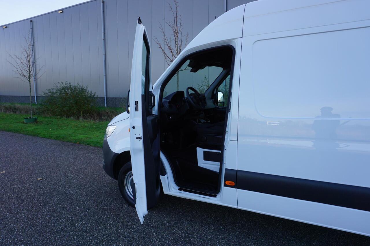 Mercedes-Benz SPRINTER 317 L2H2 RWD Automaat |EURO6 |1e eigenaar |Topstaat |Betimmering |Fabrieksgarantie |Camera |Cruise |Navi |Climate control |Stoelverwarming |3500 KG |170 pk