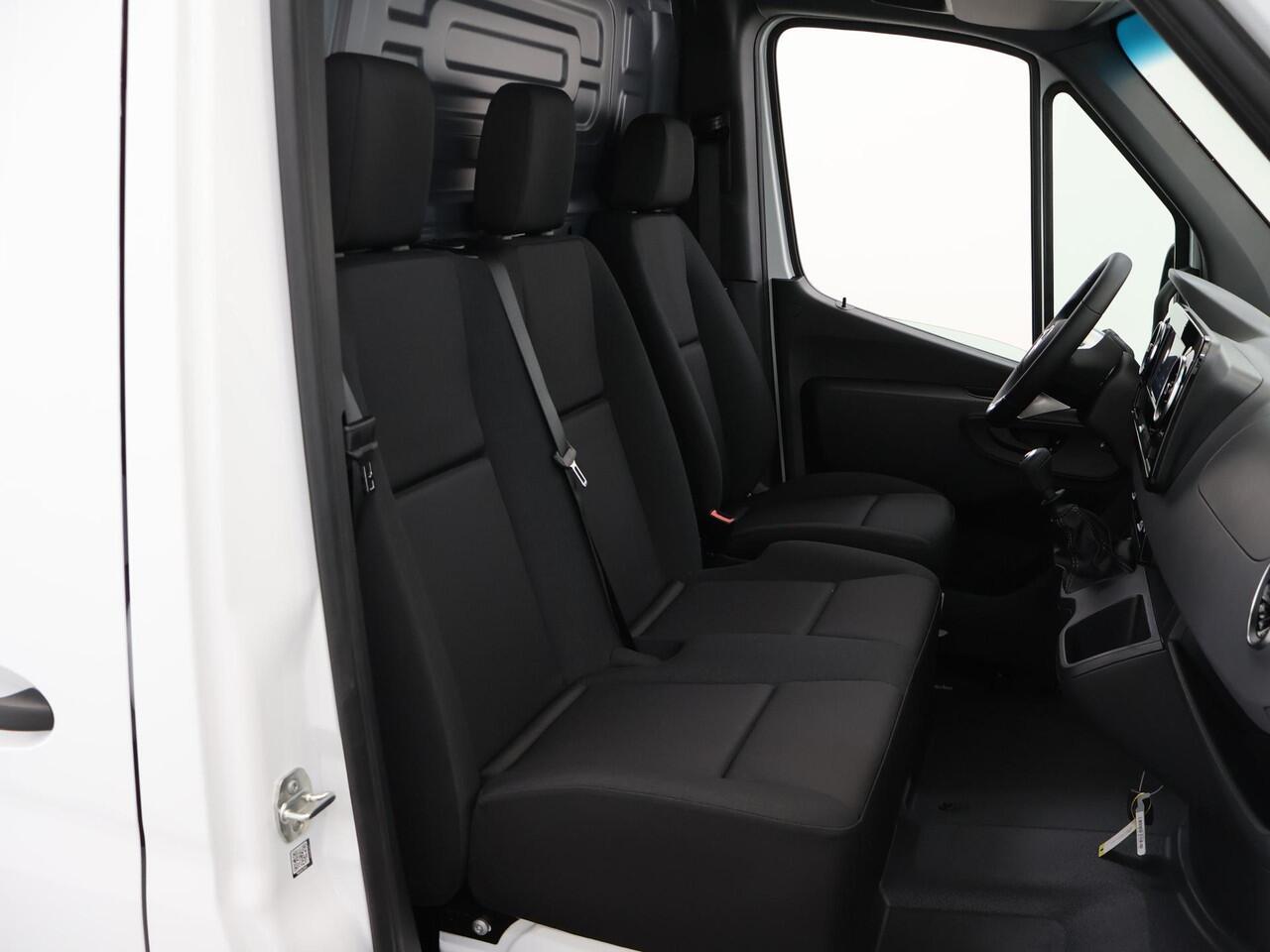 Mercedes-Benz SPRINTER 315 CDI | L2 H1 | RWD | PRO | Parkeercamera | Airco | Dodehoekassistent | Zijwindassistent | Cruise Control | Chauffeursstoel |