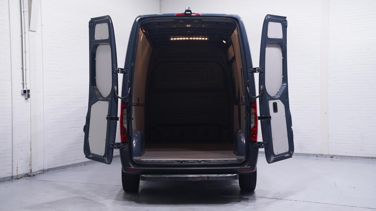 Mercedes-Benz SPRINTER 315 CDI 150 pk L2H2 Aut. Navi, 360 Camera LED Koplampen, Laadruimte Pakket, PDC V+A, 2-Zits