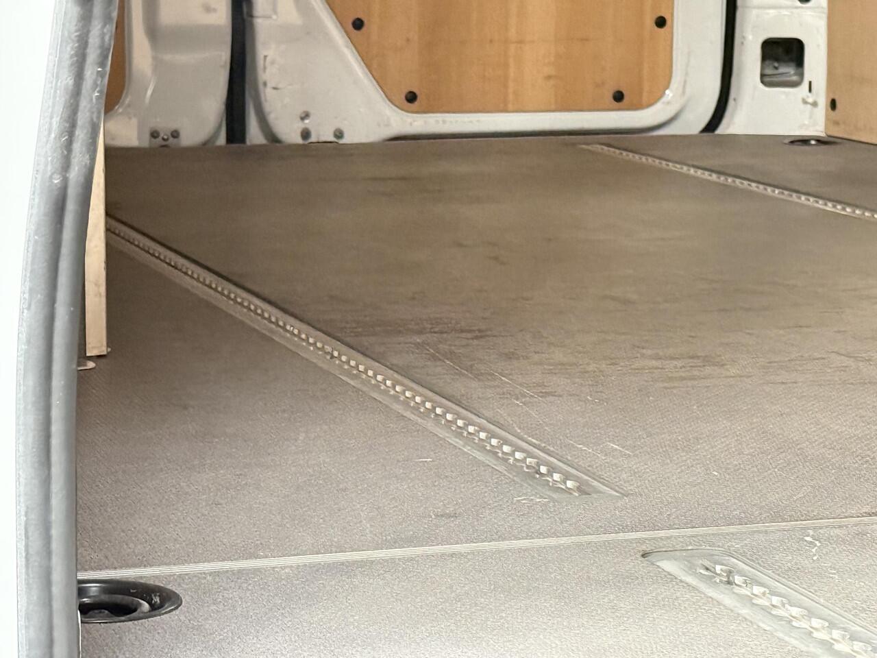 Mercedes-Benz SPRINTER 317 CDI L4 Maxi Climate Control Navi Stoelverwarming Trekhaak PDC V&A Camera