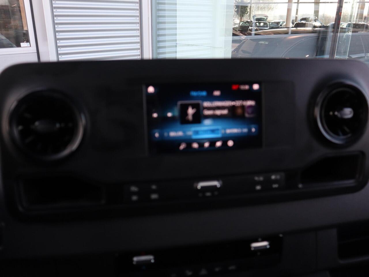 Mercedes-Benz SPRINTER 317 CDI L2H2 AUT.