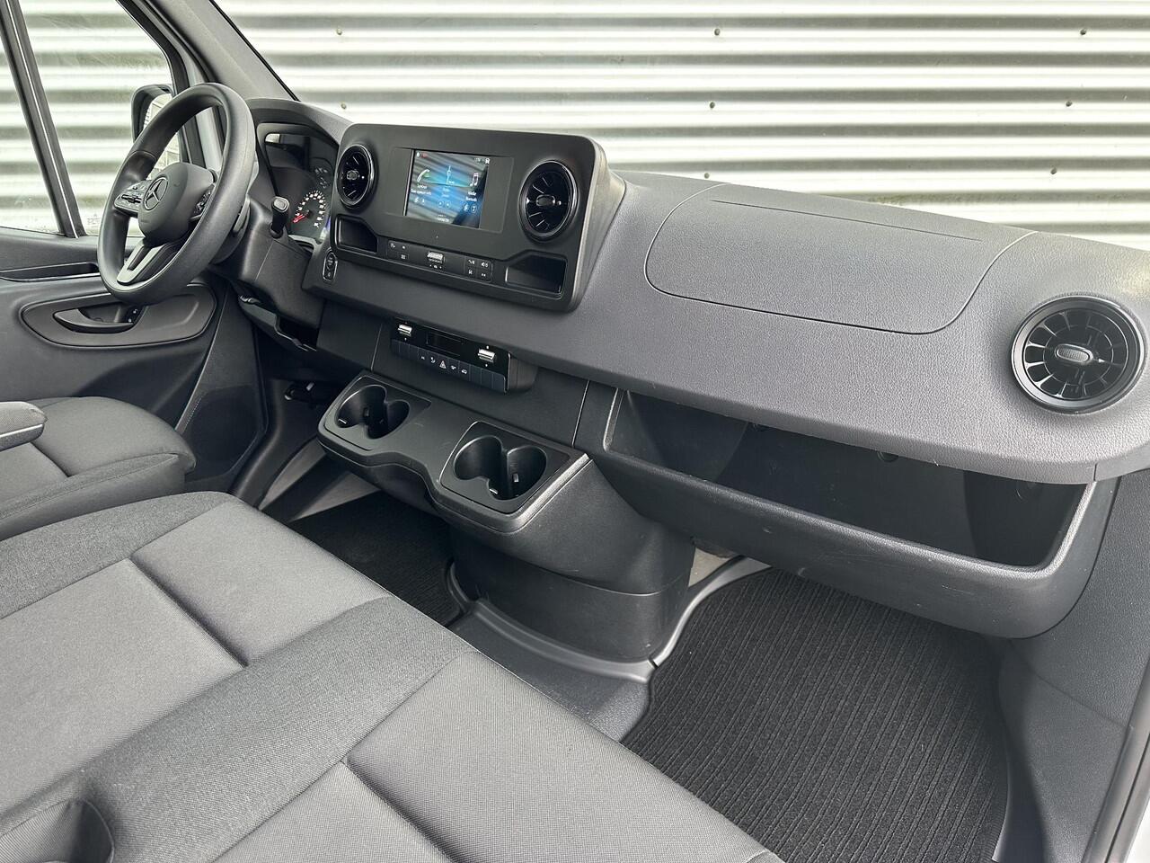 Mercedes-Benz SPRINTER 317 CDI L2H2 Automaat Carplay Navigatie Camera Trekhaak 3500kg