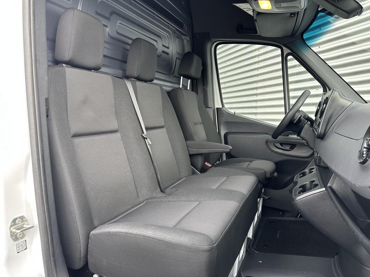 Mercedes-Benz SPRINTER 317 CDI L2H2 Automaat Carplay Navigatie Camera Trekhaak 3500kg