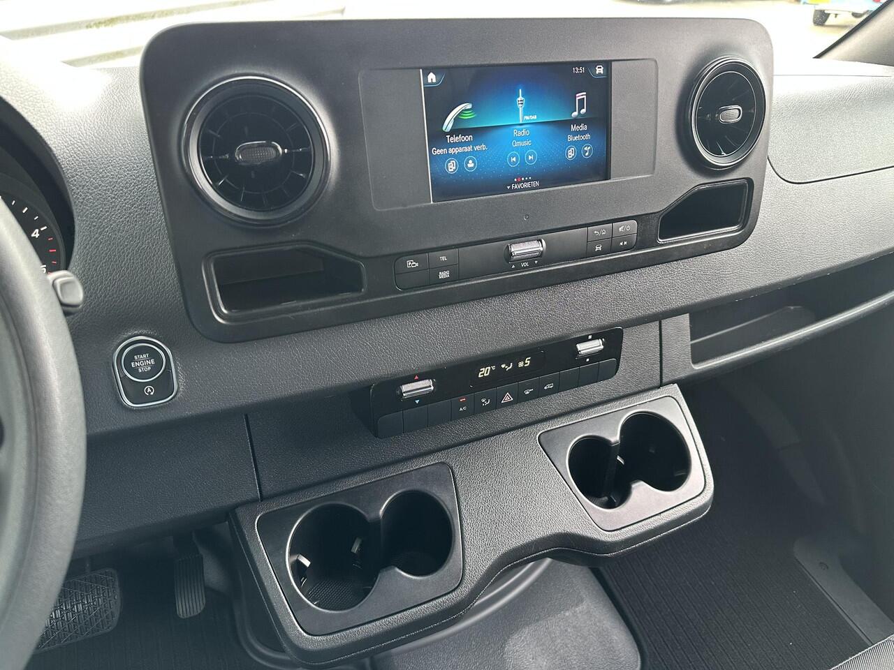 Mercedes-Benz SPRINTER 317 CDI L2H2 Automaat Carplay Navigatie Camera Trekhaak 3500kg