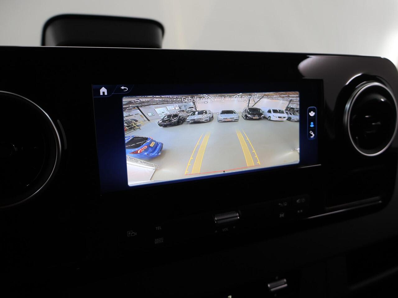 Mercedes-Benz SPRINTER 317 CDI | Aut. | L2 H2 | Pro | 3500KG. AHW | Parkeercamera | 3-zits | Trekhaak | LM Velgen | Stoelverwarming | Alarm | Apple Carplay / Android | Certified