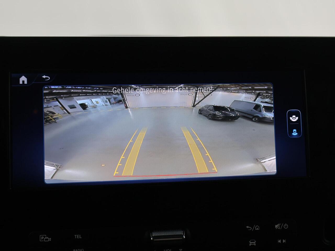 Mercedes-Benz SPRINTER 317 CDI | Aut. | L2 H2 | Pro | 3 zits | Stoelverwarming | Achteruitrijcamera | Betimmering | Laadvloer | Apple Carplay / Android Auto | Certified