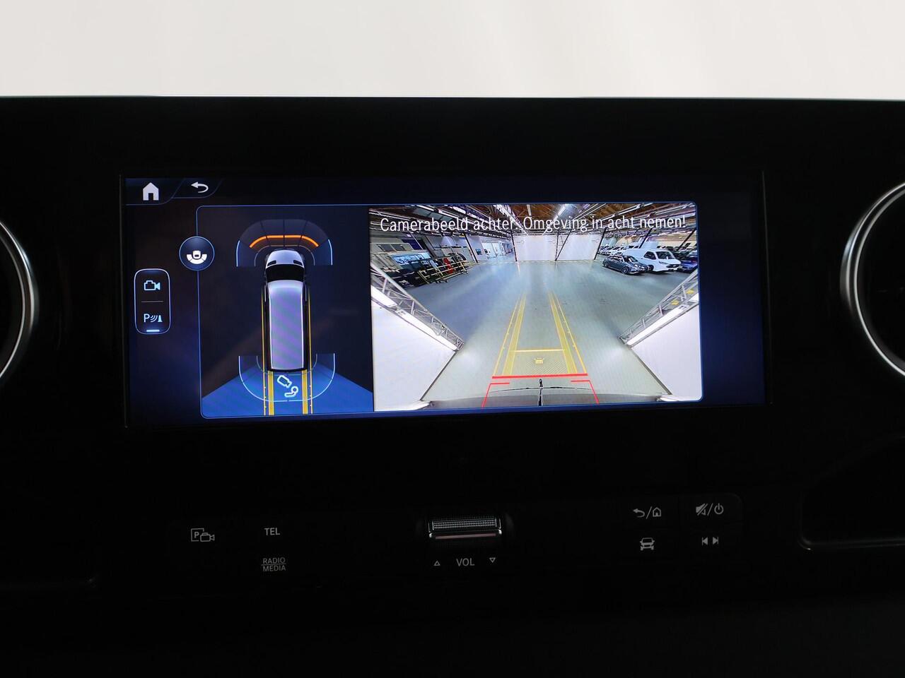 Mercedes-Benz SPRINTER 317 CDI | Aut. | L2 H2 | Pro | LED Koplampen | 3 zits | Achteruitrijcamera | Betimmering | Laadvloer | Lichtmetalen Velgen | Trekhaak | Certified