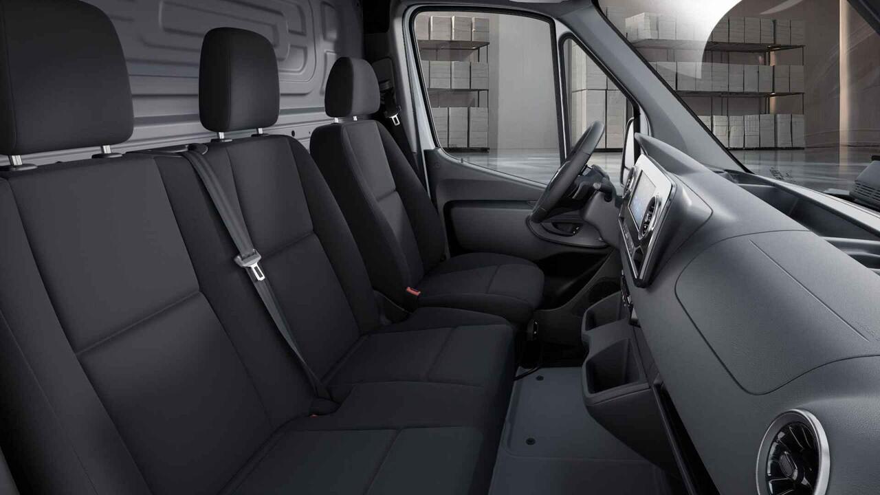 Mercedes-Benz SPRINTER 317 CDI | L2 H2 | AUTOMAAT | 170 PK | 3500 KG AHW VOORBEREIDING | ACHTERUITRIJCAMERA | AIRCO | CRUISE CONTROL | GEVEERDE CHAUFFEURSSTOEL | BETIMMERING | BIJRIJDERSBANK