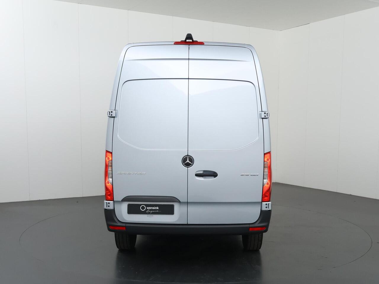 Mercedes-Benz SPRINTER 315 CDI | L2 H2 | PRO | 3500 KG. AHW | 3 zits | Achteruitrijcamera | Betimmering | Laadvloer | Apple Carplay/Android Auto | Certified