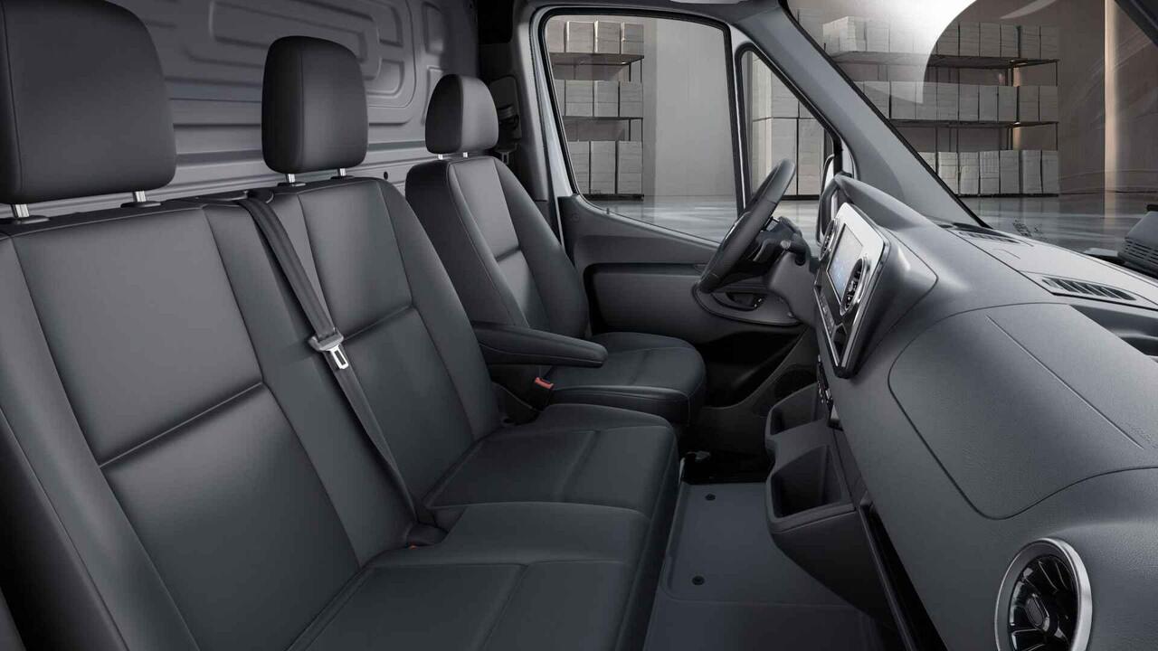 Mercedes-Benz SPRINTER 317 CDI L2 H2 Pro | 3 zits | Achteruitrijcamera | Vloer en Wandbetimmering |