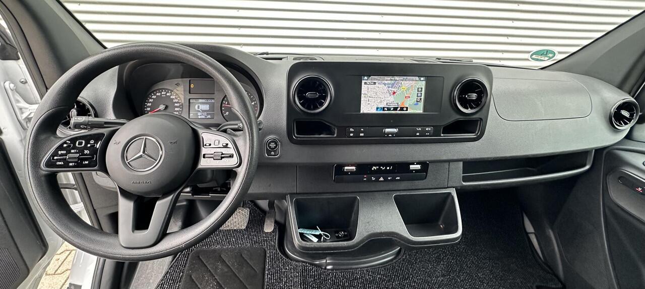 Mercedes-Benz SPRINTER 317 CDI L2H2 navi/camera/aut/mf stuur