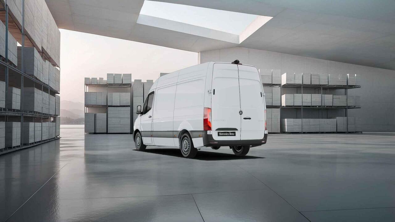 Mercedes-Benz SPRINTER 317 CDI L2 H2 Pro | 3 zits | Achteruitrijcamera | 3.500 kg trekgewicht | Vloer en Wand Betimmering |