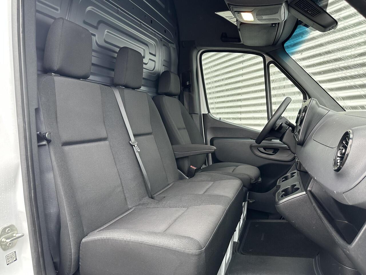 Mercedes-Benz SPRINTER 317 CDI L2H2 Automaat Carplay Navigatie Camera 3500kg Trekgewicht