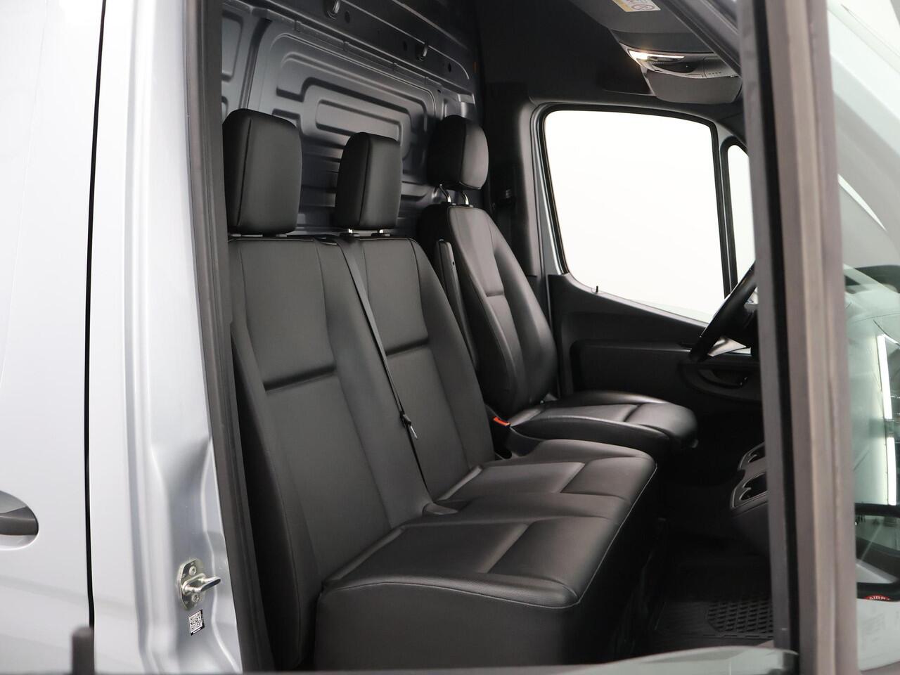 Mercedes-Benz SPRINTER 319 CDI | Aut. | L2 H2 | Select | Bumpers In Kleur | Navigatie | Distronic Plus | Klasse 3 Alarm | Airco | Parkeerpakket | Dodehoekassistent | Led Verlichting | Geveerde Comfortstoel en Bijrijdersbank | Certified |