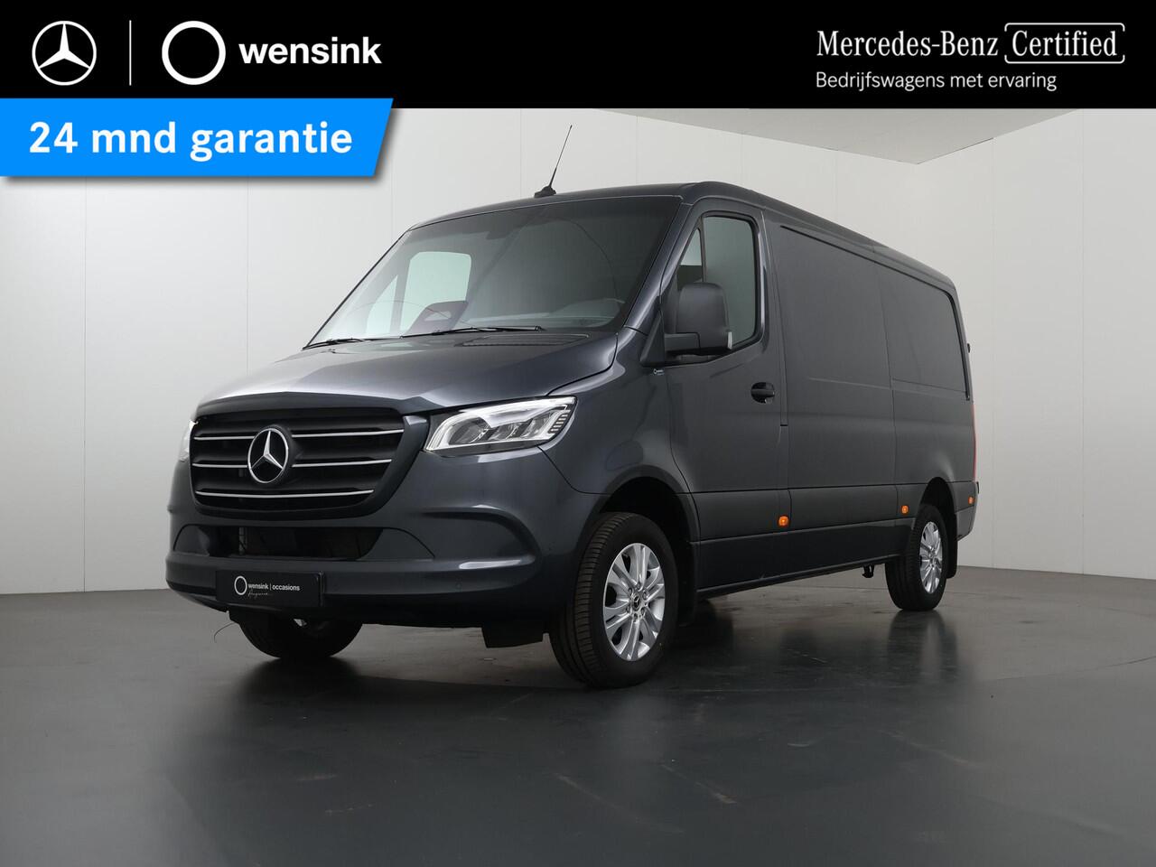 Mercedes-Benz SPRINTER 317 CDI | Aut. | L2 H1 | SELECT | ACHTERUITRIJCAMERA | NAVIGATIE | CRUISE CONTROL | TREKHAAK | BETIMMERDE LAADRUIMTE | 3-ZITS | LICHT -/ REGEN SENSOR | CERTIFIED