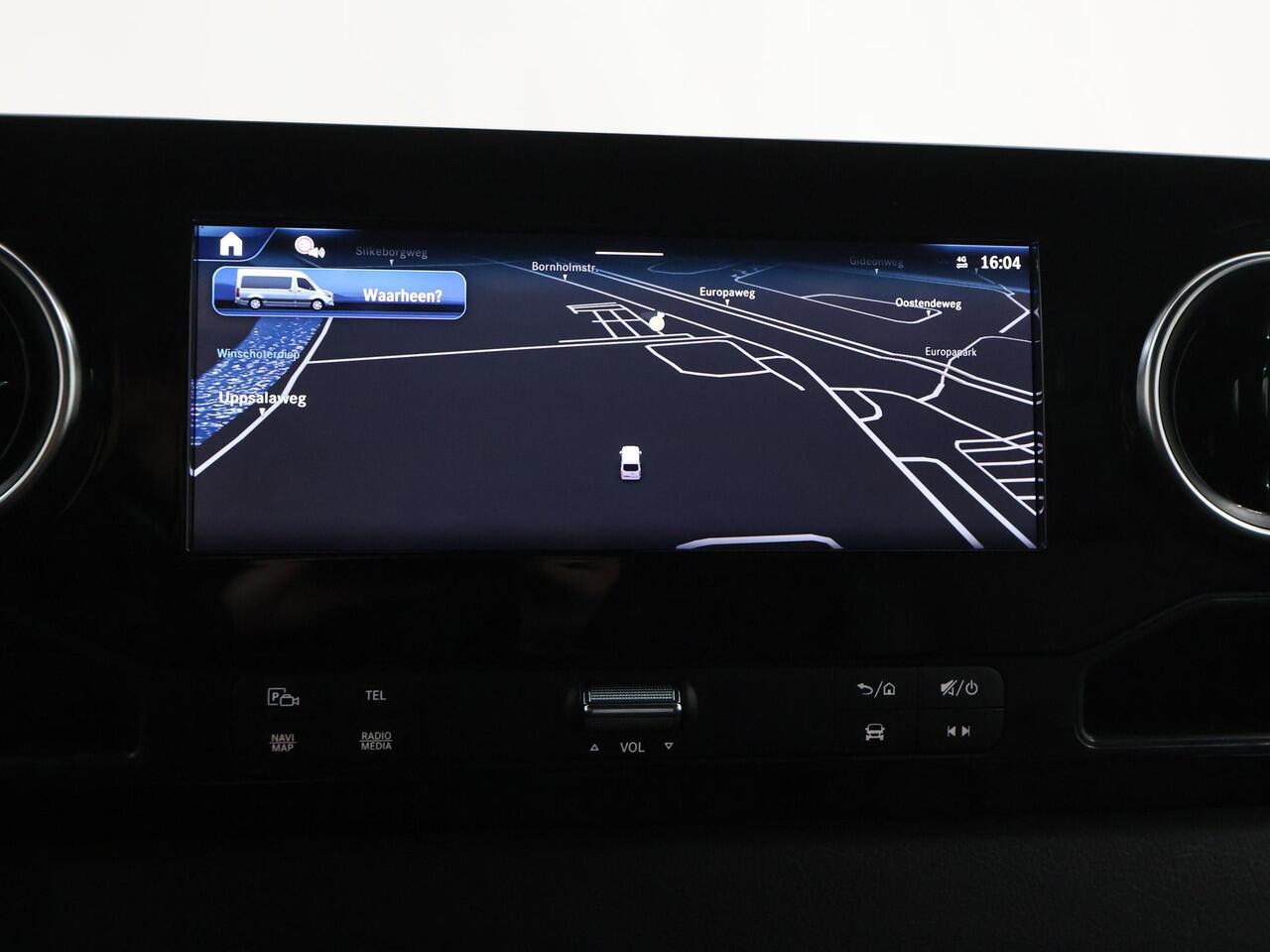 Mercedes-Benz SPRINTER 317 CDI | Aut. | L2 H1 | SELECT | ACHTERUITRIJCAMERA | NAVIGATIE | CRUISE CONTROL | TREKHAAK | BETIMMERDE LAADRUIMTE | 3-ZITS | LICHT -/ REGEN SENSOR | CERTIFIED