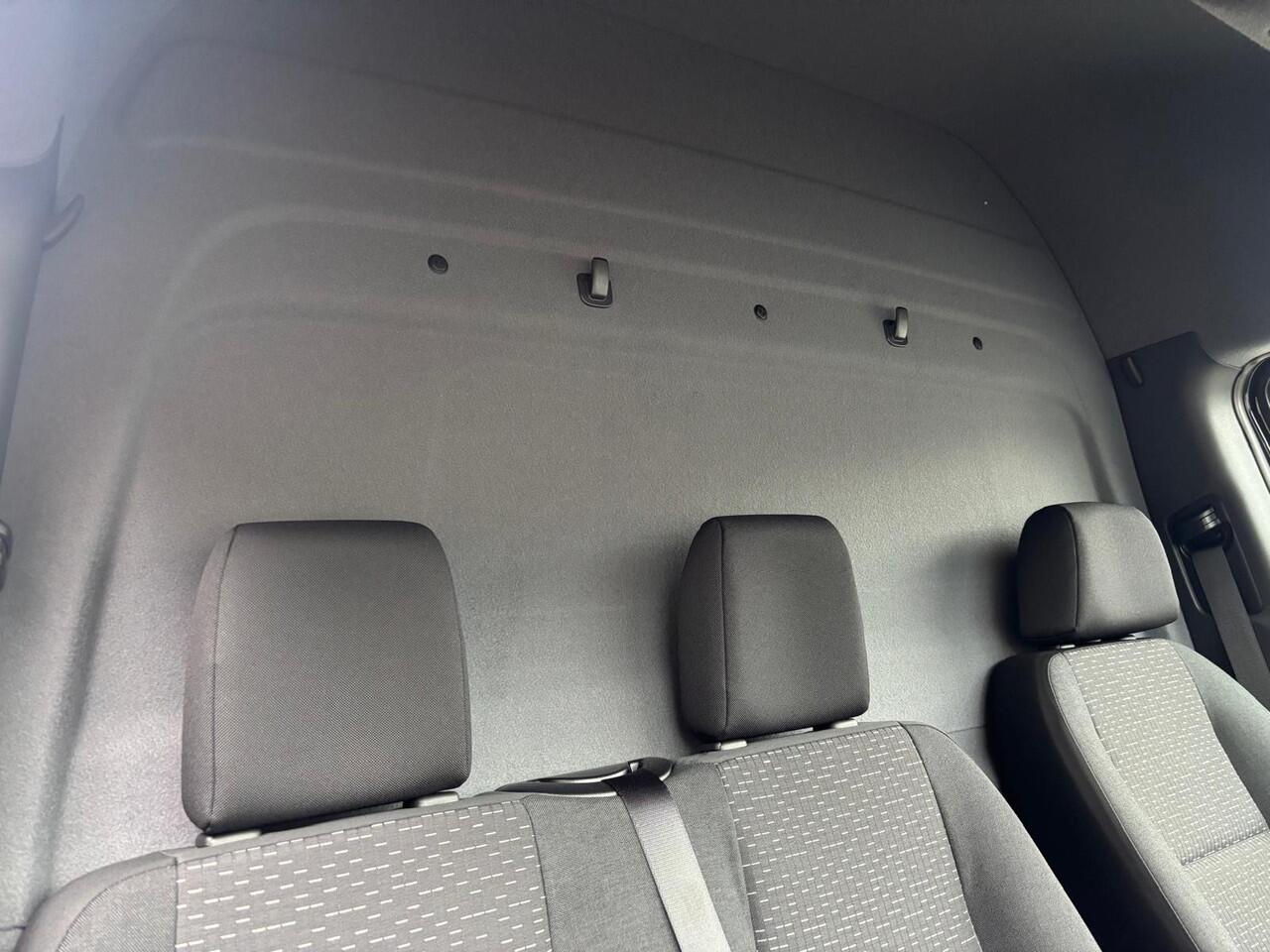 Mercedes-Benz SPRINTER 319 1.9 CDI L2 Pro