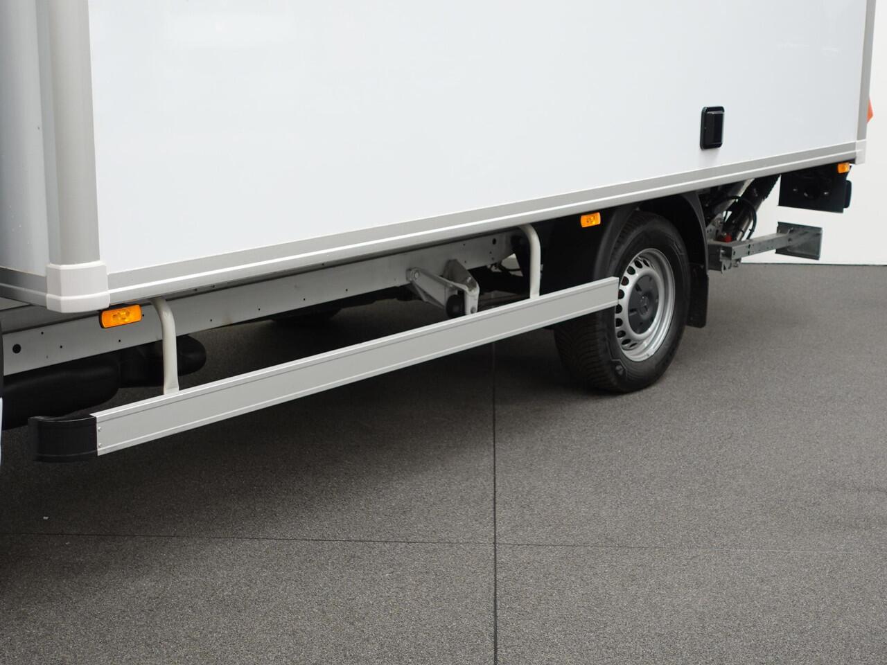 Mercedes-Benz SPRINTER 315 1.9 CDI Bakwagen Meubelbak Laadklep Navi Airco Cruise Control Comfort stoelen