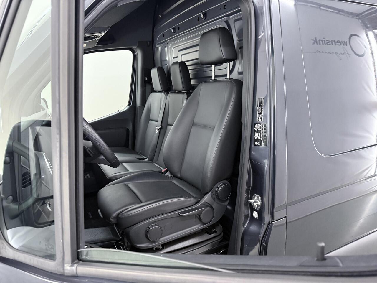 Mercedes-Benz SPRINTER 319 CDI 190 PK | L2 H2 | AUTOMAAT | PRO | LED | KUNSTLEDER ZWART BEKLEDING | CAMERA | BETIMMERDE LAADRUIMTE | CARPLAY EN ANDROID AUTO | CRUISE | AIRCO | 17" LICHTMETALEN VELGEN | LUCHTGEVEERDE BESTUURDERSSTOEL