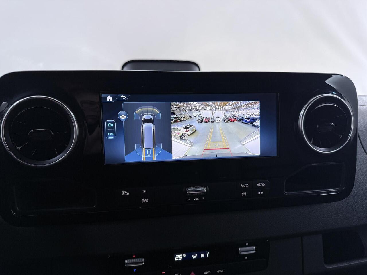 Mercedes-Benz SPRINTER 319 CDI 190 PK | L2 H2 | AUTOMAAT | PRO | LED | KUNSTLEDER ZWART BEKLEDING | CAMERA | BETIMMERDE LAADRUIMTE | CARPLAY EN ANDROID AUTO | CRUISE | AIRCO | 17" LICHTMETALEN VELGEN | LUCHTGEVEERDE BESTUURDERSSTOEL