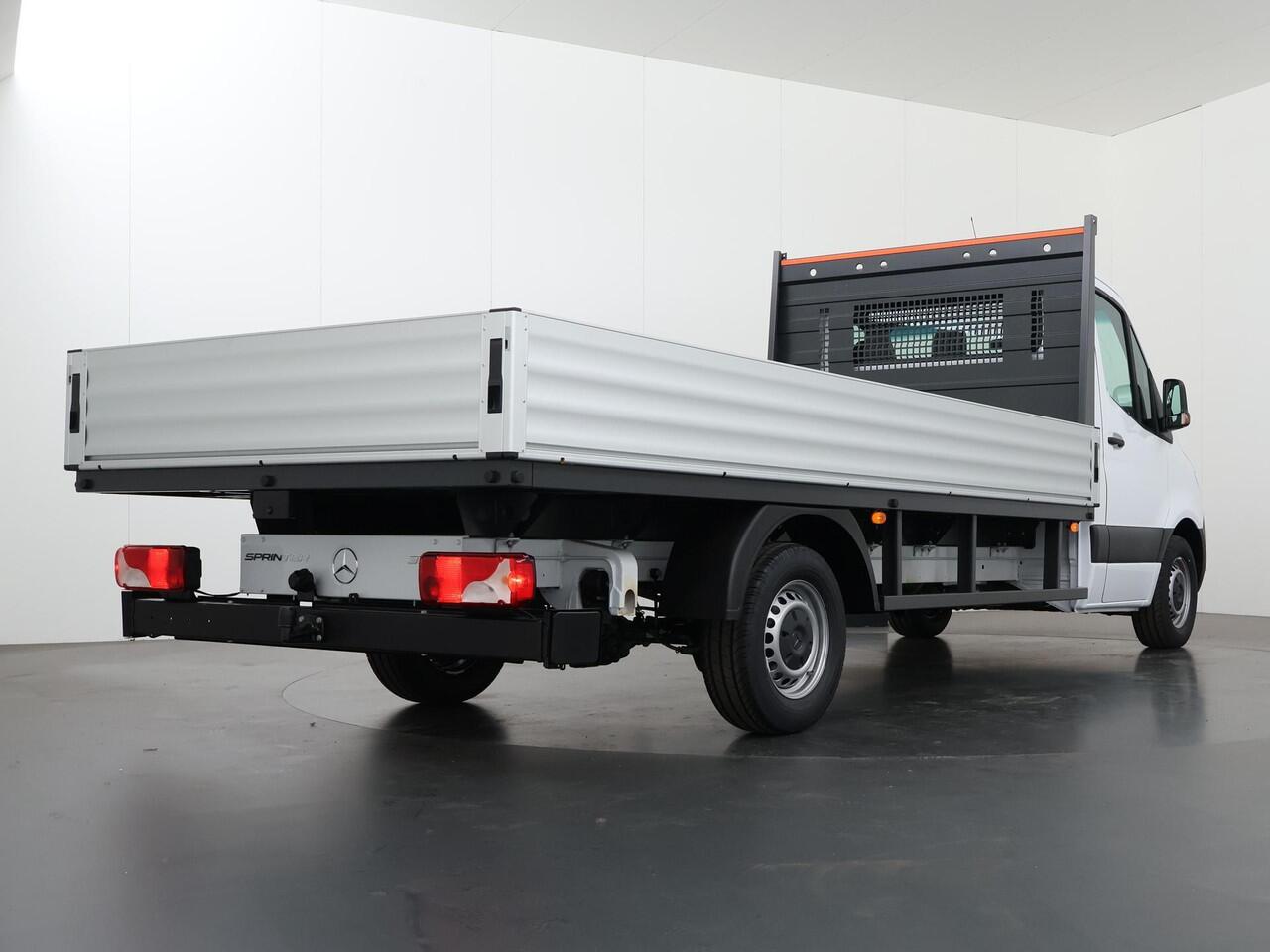 Mercedes-Benz SPRINTER 315 CDI Open Laadbak L3 RWD PRO | 3500 KG Trekhaak | Smartphone integratie pakket | 10.25" MBUX Systeem |