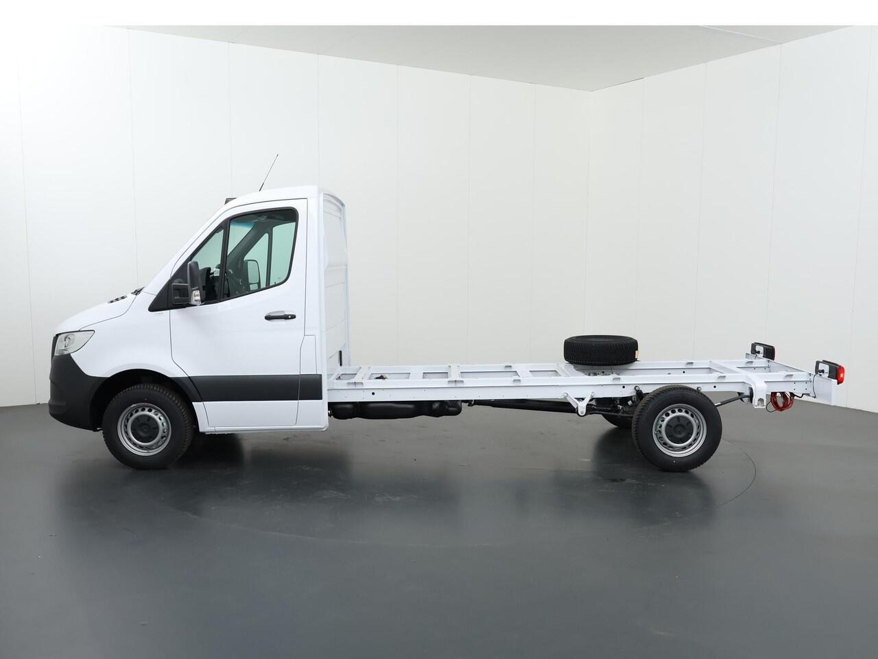 Mercedes-Benz SPRINTER 315 CDI | Aut. | Chassis | L3 | 3500 KG. AHW | Airco | Cruise Control | MBUX Navigatie | Apple Carplay/Android Auto | Lane-Assist | Vierseizoenenbanden | Comfort Bestuurdersstoel | 3500 KG. AHW | ELKE OPBOUW MOGELIJK