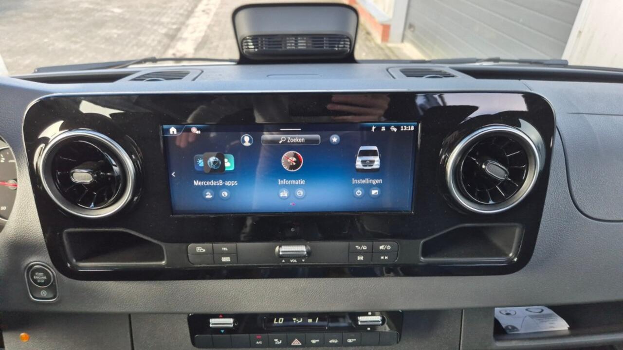 Mercedes-Benz SPRINTER VOORRAAD ! ! 9 persoons - rolstoelbus. Incl- BPM