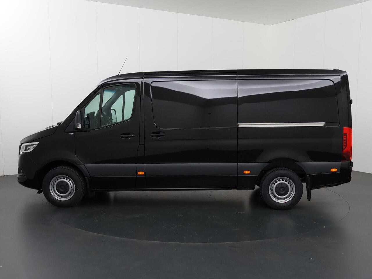 Mercedes-Benz SPRINTER 319 CDI L2 H1 Select | Navigatie | LED | 3500 KG AHW | Achteruitrijcamera | Airco | Adaptieve Cruise-Controle |