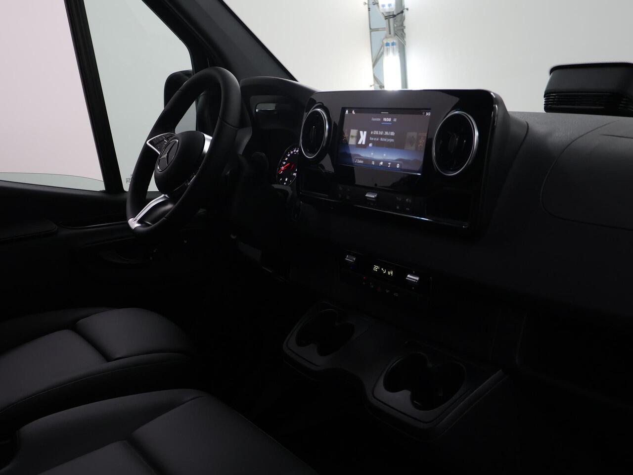 Mercedes-Benz SPRINTER 319 CDI L2 H1 Select | Navigatie | LED | 3500 KG AHW | Achteruitrijcamera | Airco | Adaptieve Cruise-Controle |