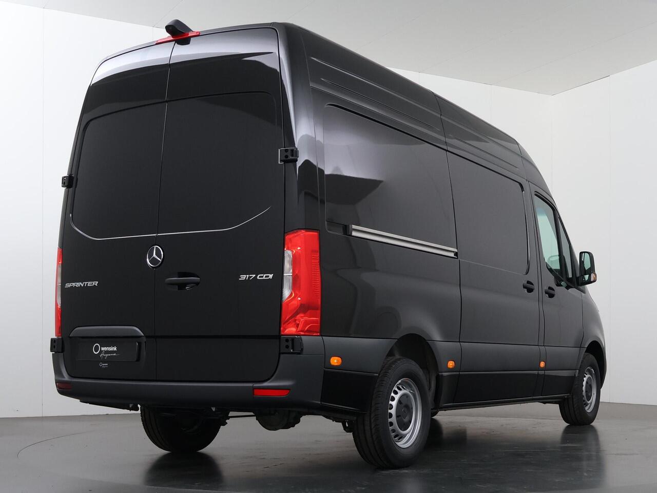 Mercedes-Benz SPRINTER 317 CDI L2 H2 RWD PRO | Achteruitrijcamera | Smartphone integratie pakket | 10.25" MBUX Systeem | 3500 KG Trekgewicht |
