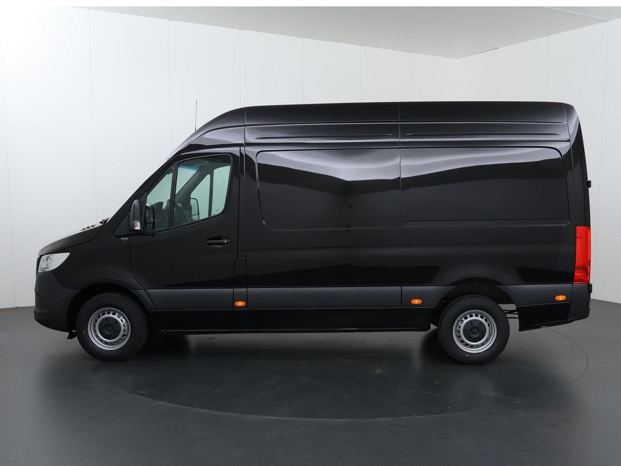 Mercedes-Benz SPRINTER 315 CDI | L2 H2 | Aut. | RWD | PRO | BPM VRIJ! | 3500 KG AHW | CARPLAY | ANDROID AUTO | 3-ZITS | CRUISE | CAMERA | AIRCO | SPOORASSISTENT | DODEHOEKDETECTIE | METALLIC