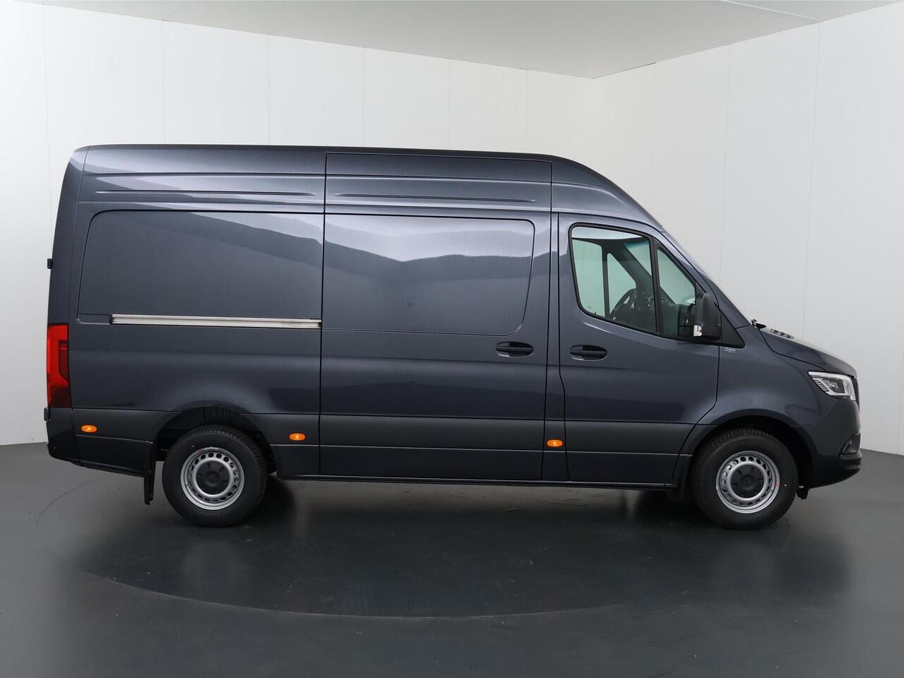 Mercedes-Benz SPRINTER 319 CDI GB L2 RWD SELECT | Trekgewicht 3500 kg | Adaptieve Cruise DISTRONIC | LED koplampen | 2 zits | Achteruirijcamera |
