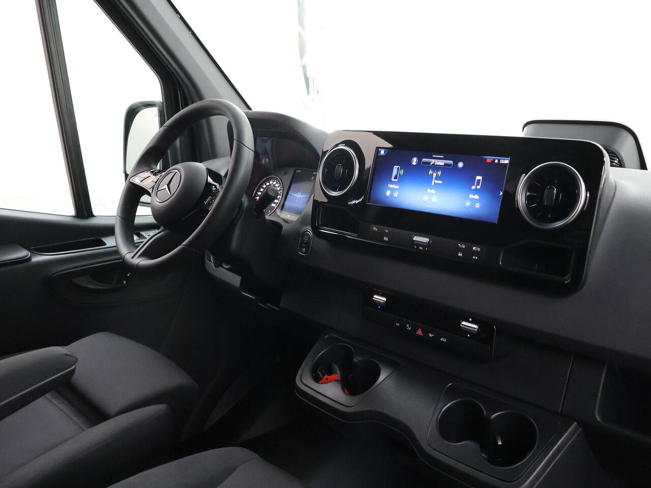 Mercedes-Benz SPRINTER 315 CDI L2 H2 RWD PRO | Dubbele Schuifdeur | Achteruitrijcamera | 3 zits | Climate Control | Trekgewicht 3500 kg |