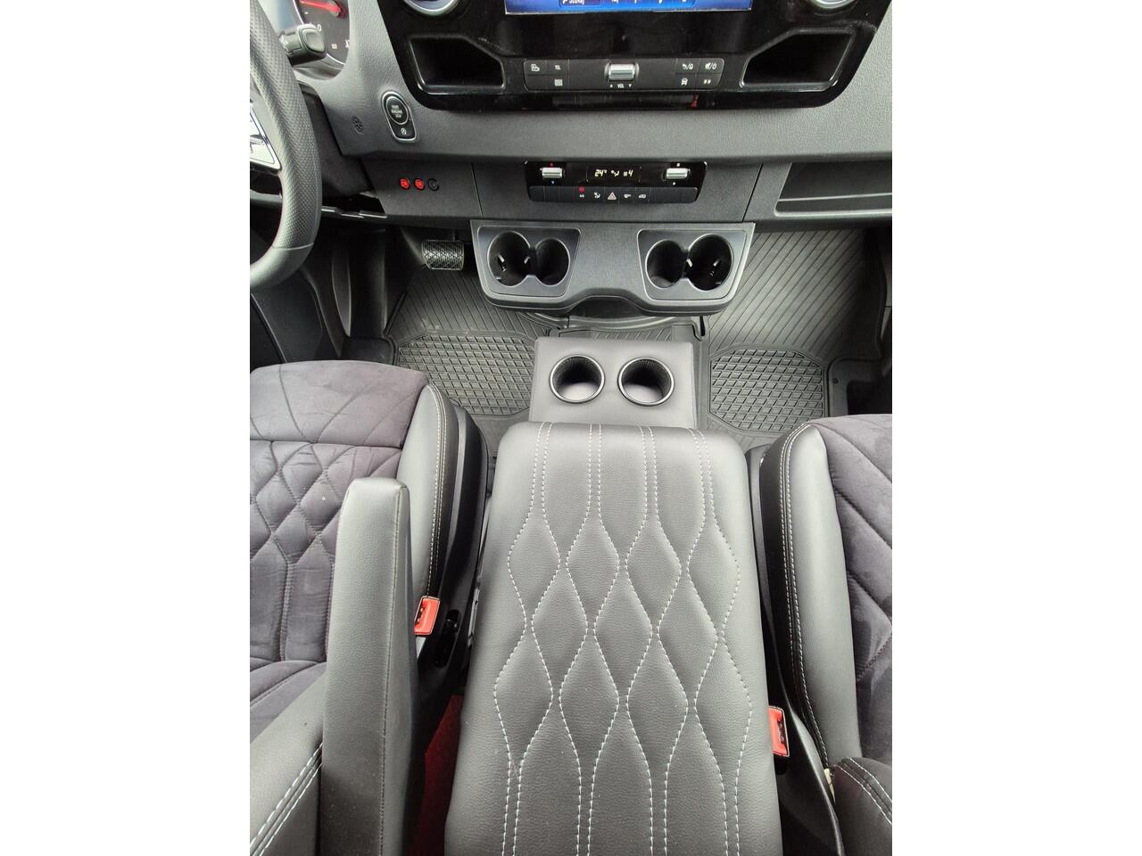 Mercedes-Benz SPRINTER Tourer 317 CDI L3 RWD Pro VIP Personenvervoer