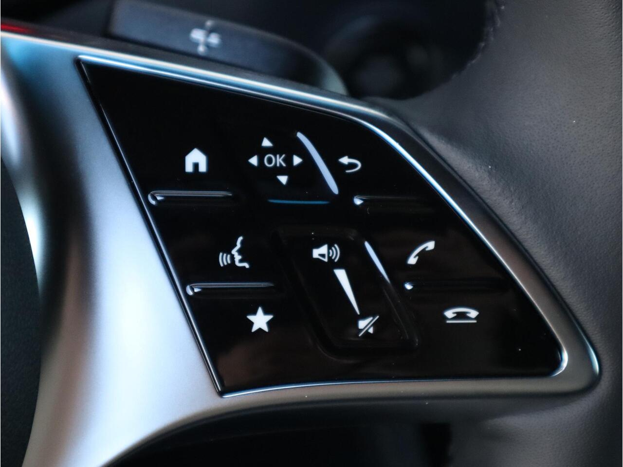 Mercedes-Benz SPRINTER 319 1.9 CDI L2 Pro DISTRONIC 3,5T AHW 360gr. CAMERA NAVI