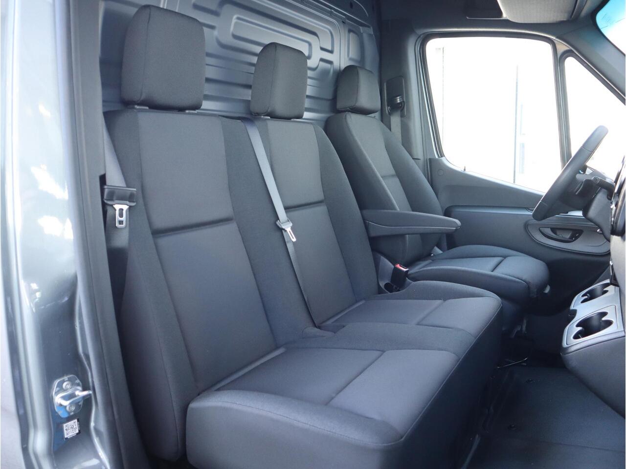 Mercedes-Benz SPRINTER 317 L2 Pro LED NAVI VOORBER. 3,5T AHW