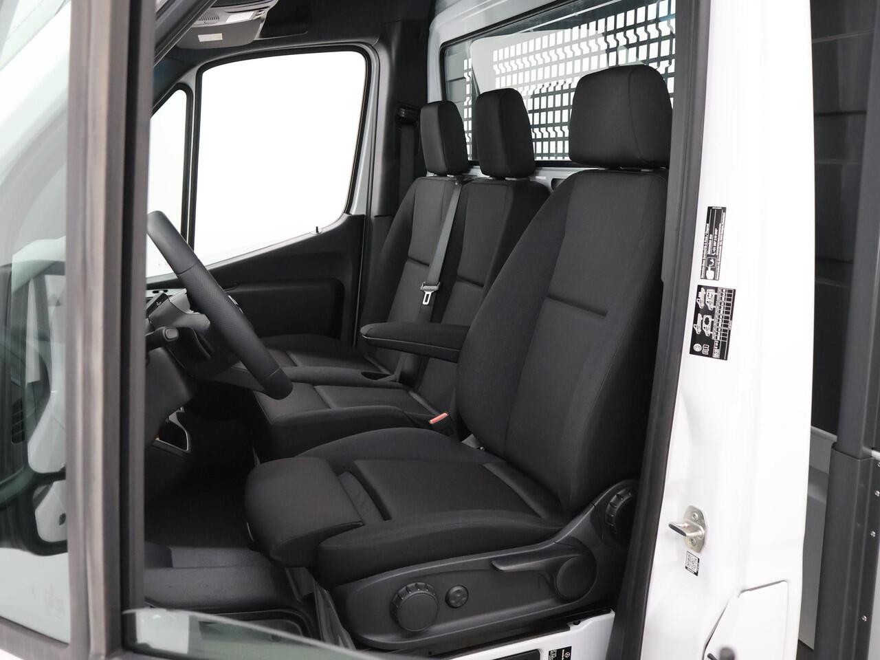Mercedes-Benz SPRINTER 317 CDI Chassis Openlaadbak L3 RWD PRO | ¤83.850,- Incl. BTW & BPM | 3500 KG Trekhaak | Smartphone integratie | Achteruitrijcamera | Cruise Control | Dodehoekassistent | Climate Control | Apple Carplay | Airco |