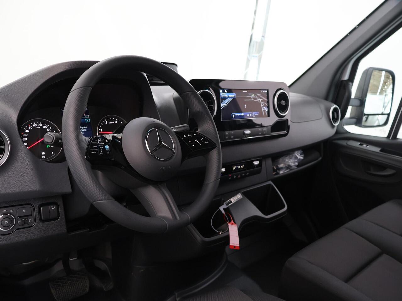 Mercedes-Benz SPRINTER 317 CDI | Aut. | Chassis | L3 | 3500 KG. AHW | Airco | Cruise Control | MBUX Navigatie | Apple Carplay/Android Auto | Lane-Assist | Comfort Bestuurdersstoel | 3500 KG. AHW | ELKE OPBOUW MOGELIJK