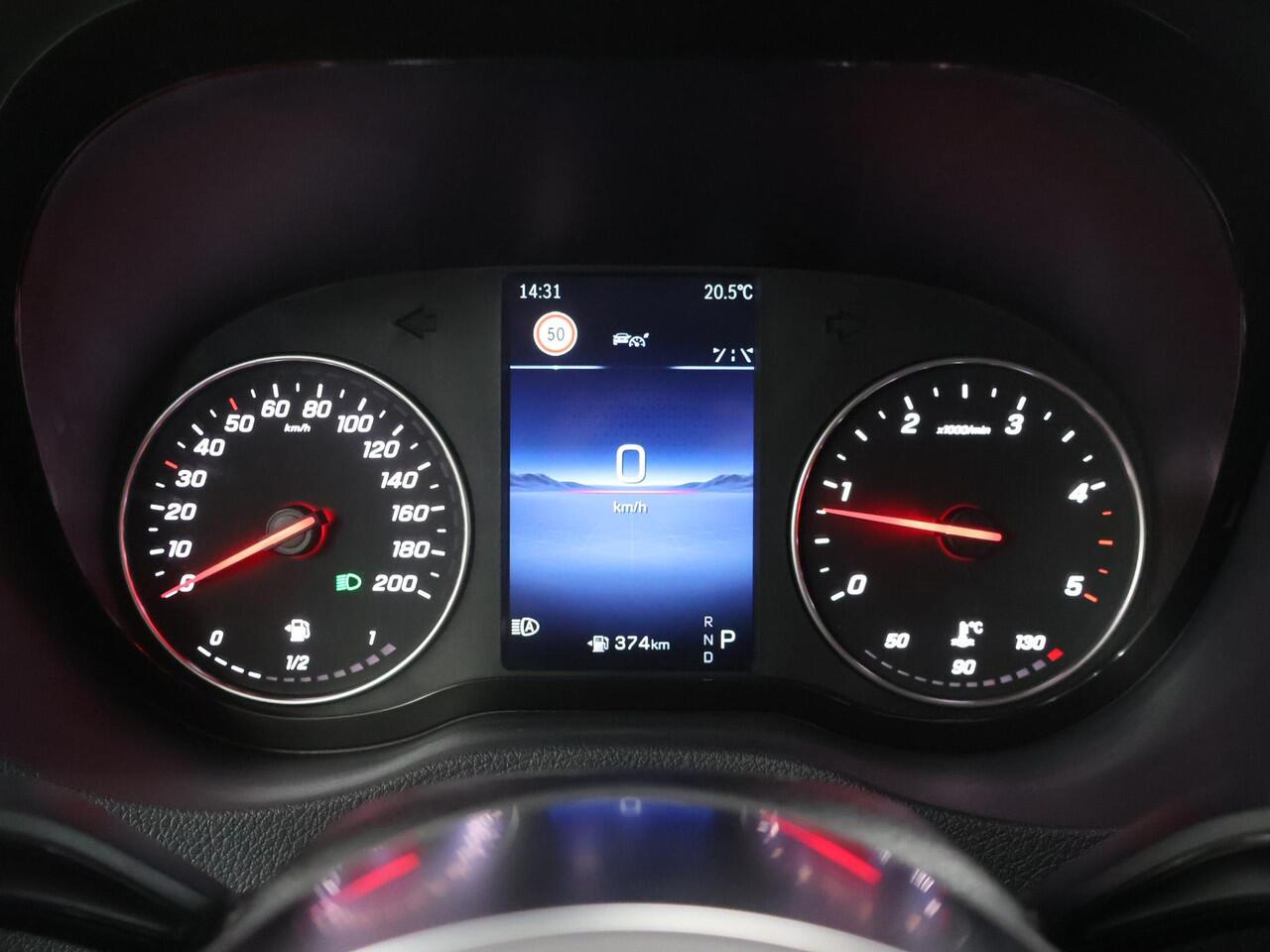 Mercedes-Benz SPRINTER 319 CDI L2 H2 Select | Winterpakket | Trekgewicht 3500 kg | Adaptieve Cruise Distronic | LED koplampen | Achteruitrijcamera |