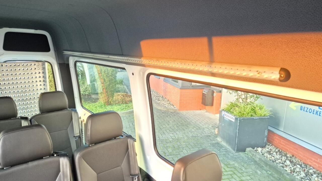 Mercedes-Benz SPRINTER 9-persoons Rolstoelbus met e-lift Incl- BPM