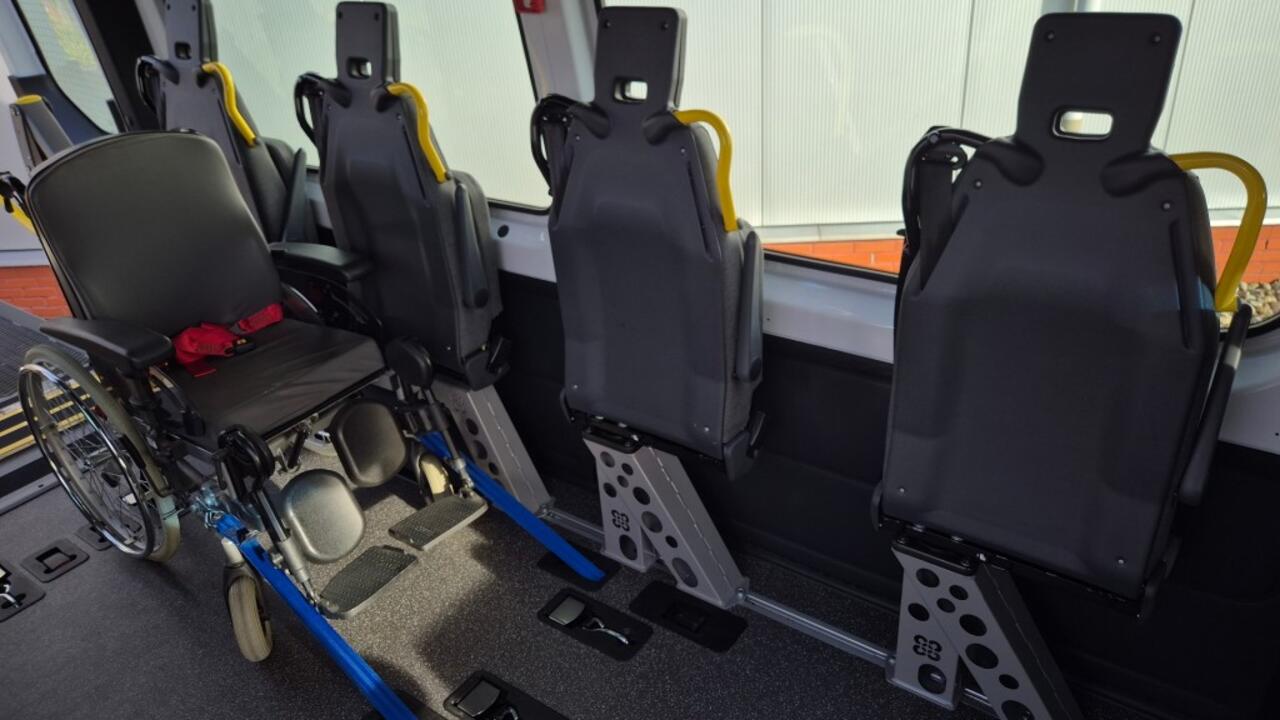 Mercedes-Benz SPRINTER BFIT5 vloer DEMONTRATIE aan huis