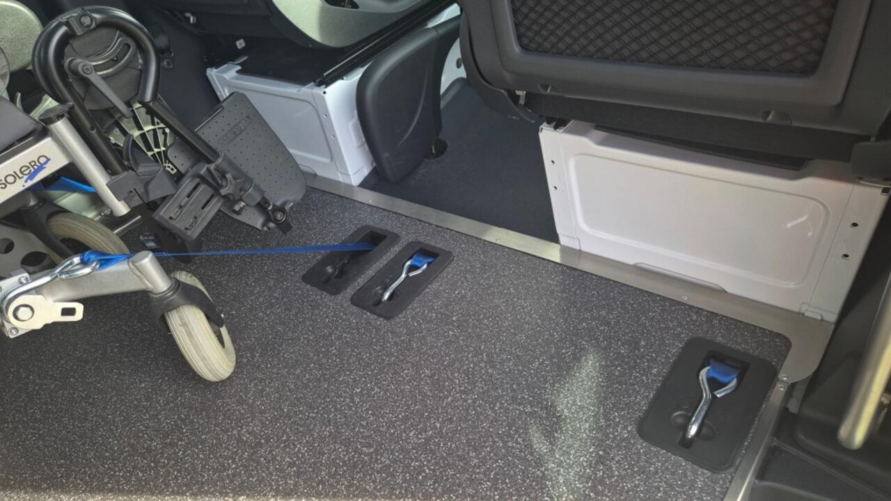 Mercedes-Benz SPRINTER BFIT5 vloer DEMONTRATIE aan huis